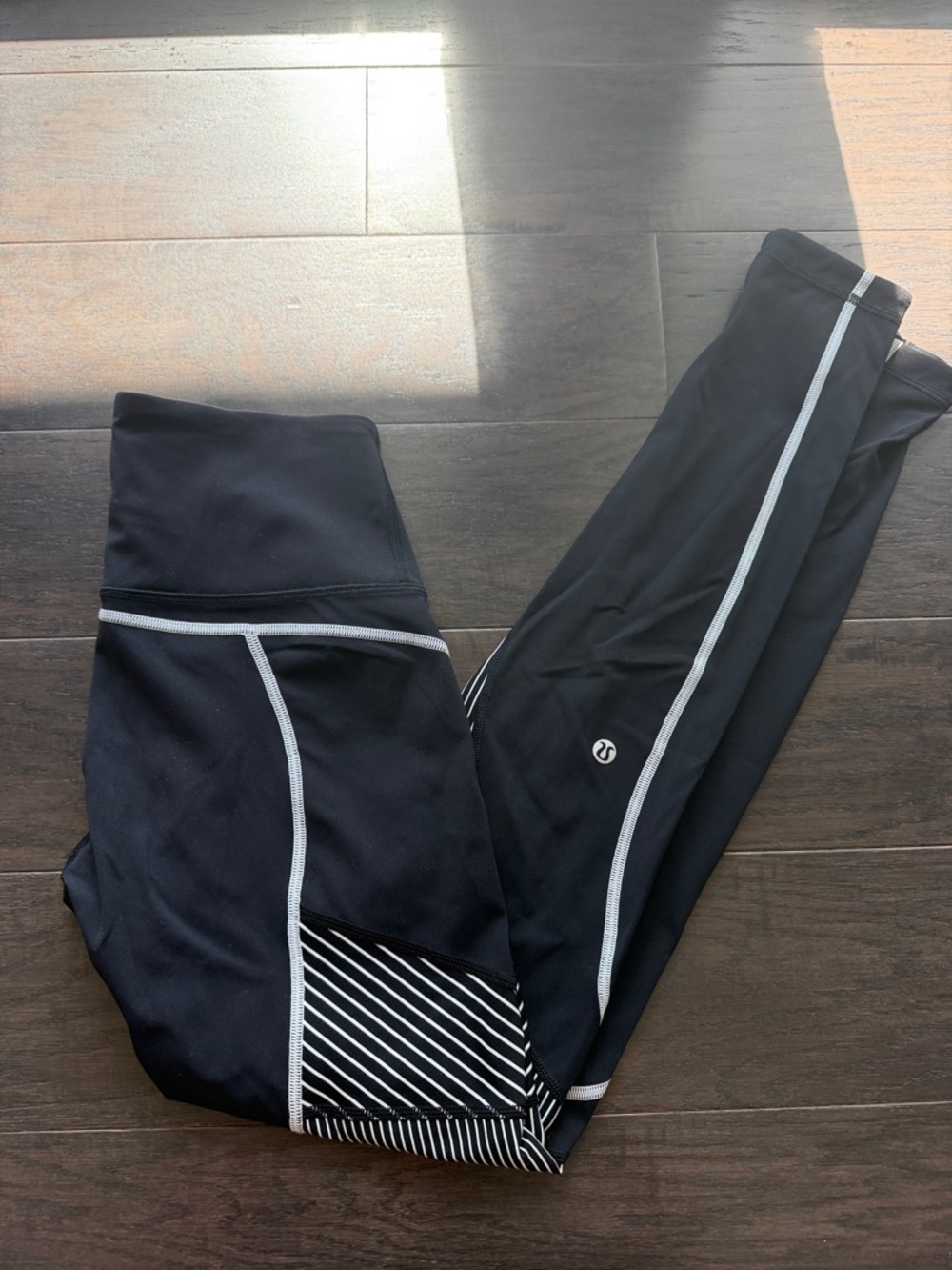 lululemon athletica Black Leggings with White Contrast Piping